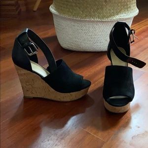 NEVER WORN Marc Fisher espadrilles